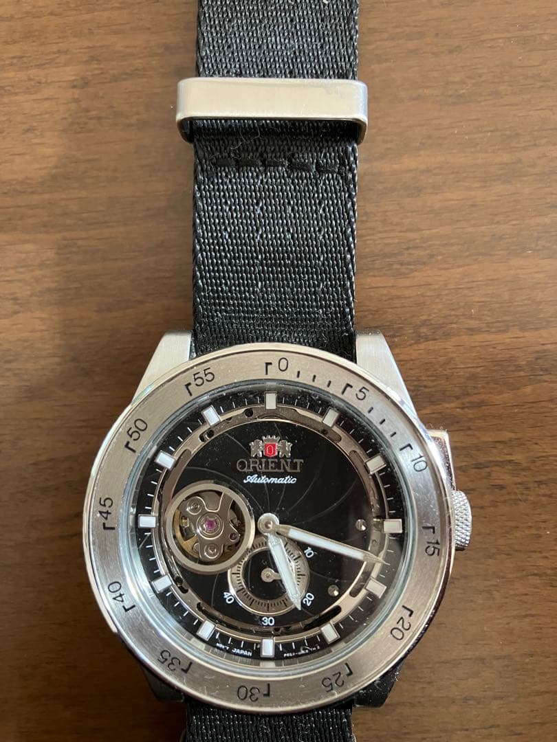 生産終了【美品ベルト未使用】オリエントORIENTレトロフューチャーカメラ復刻