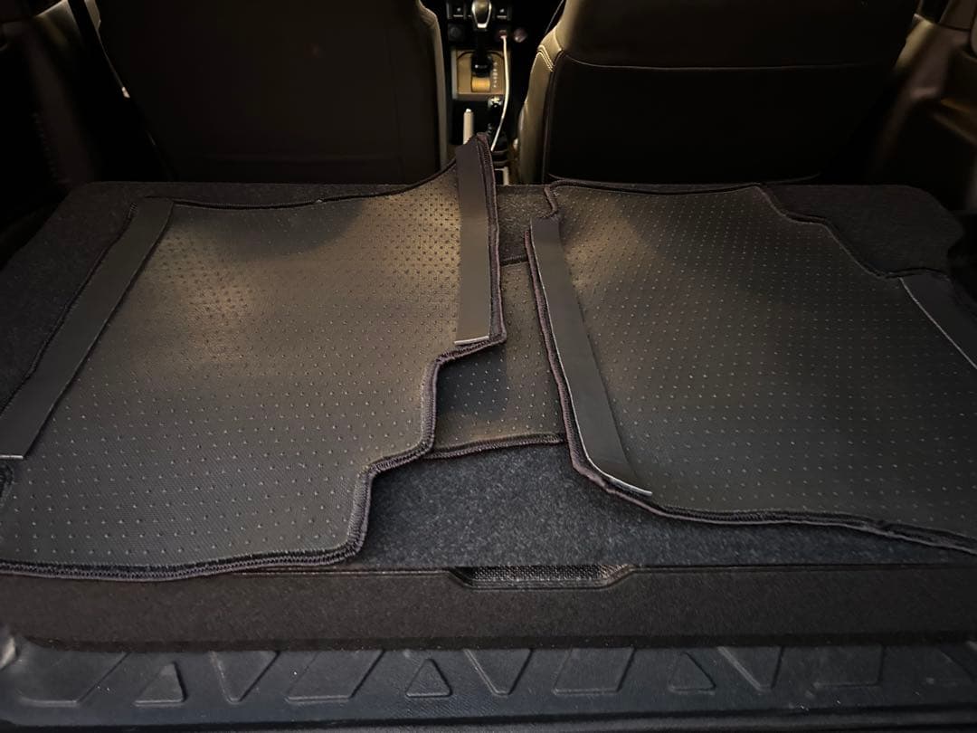 らーまるさん専用！ジムニー ノマド 純正ラゲッジボックス+フロアマットセット