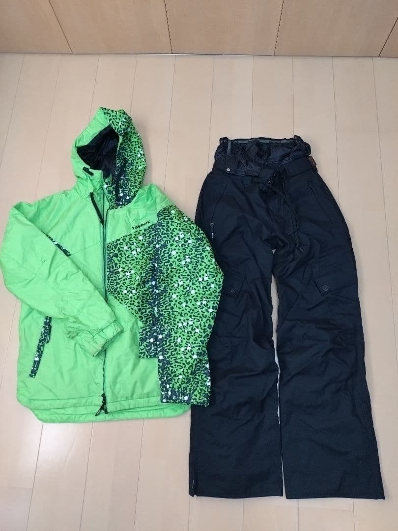 kissmark スキー・スノボーウェア上下セット