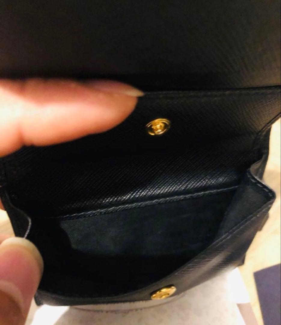 美品 PRADA サフィアーノレザー 二つ折り財布 (RFID搭載)