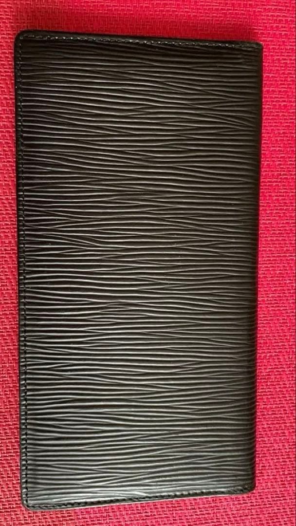 LOUIS VUITTON ルイヴィトン 長財布 エピ　中古