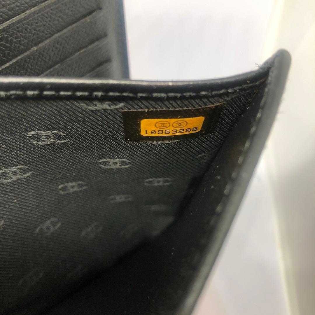 【早い者勝ち】CHANEL シャネル　三つ折り財布　ブラック　レザー　ココボタン