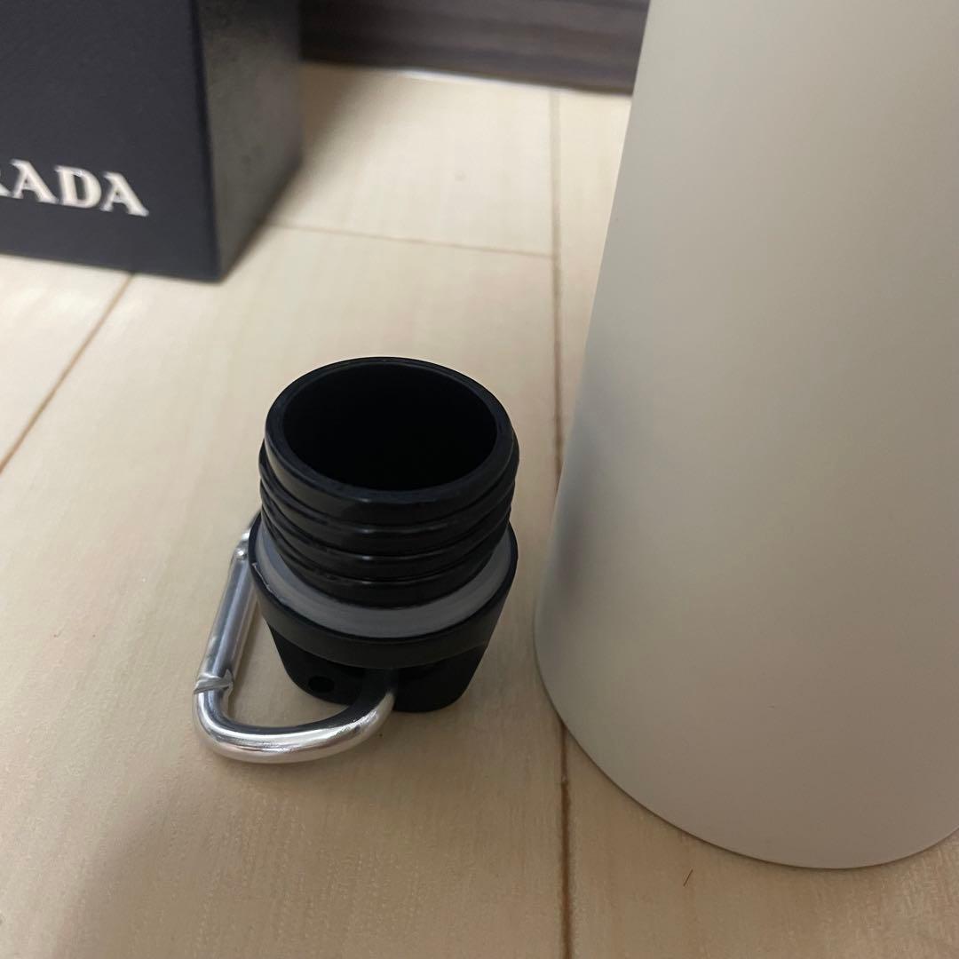 【✨完売品✨】PRADA プラダ ステンレスタンブラー ホワイト　水筒