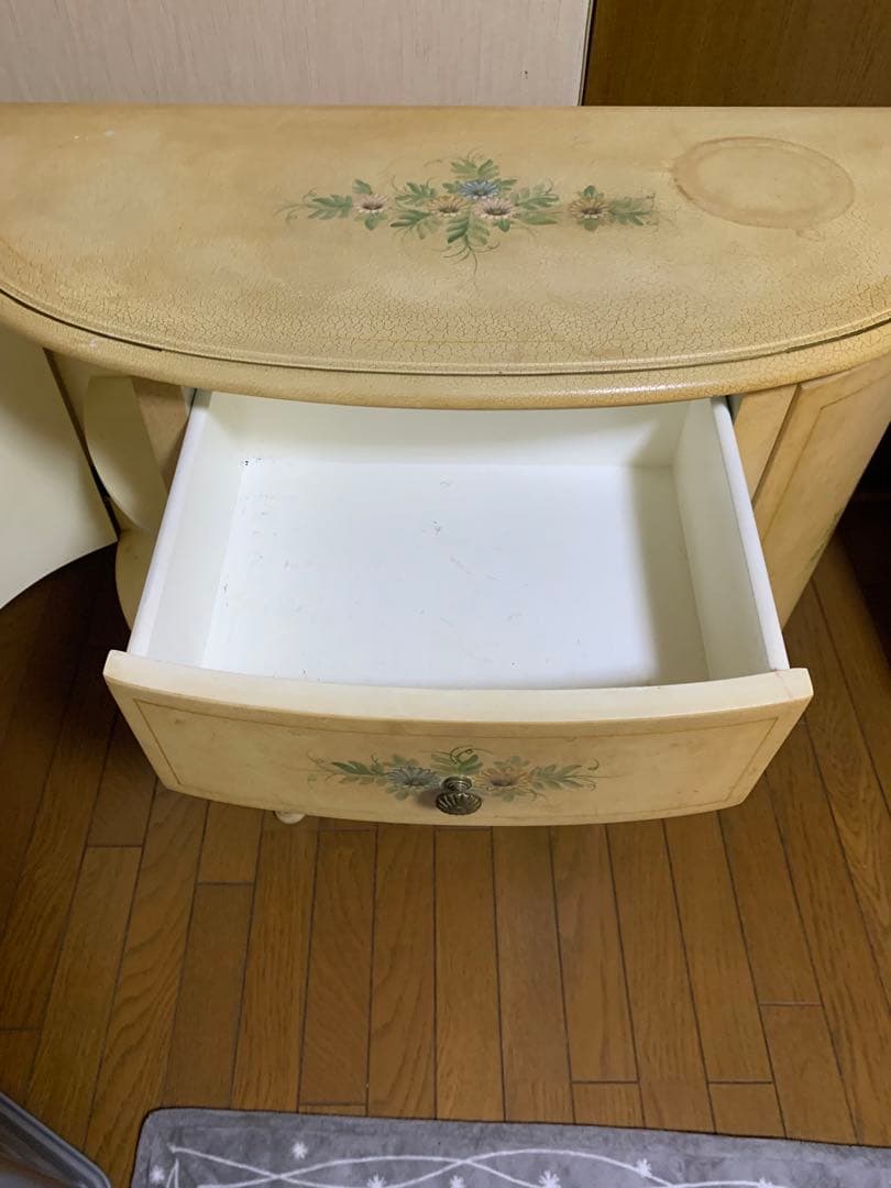 アイボリー サイドボード 花柄ペイント