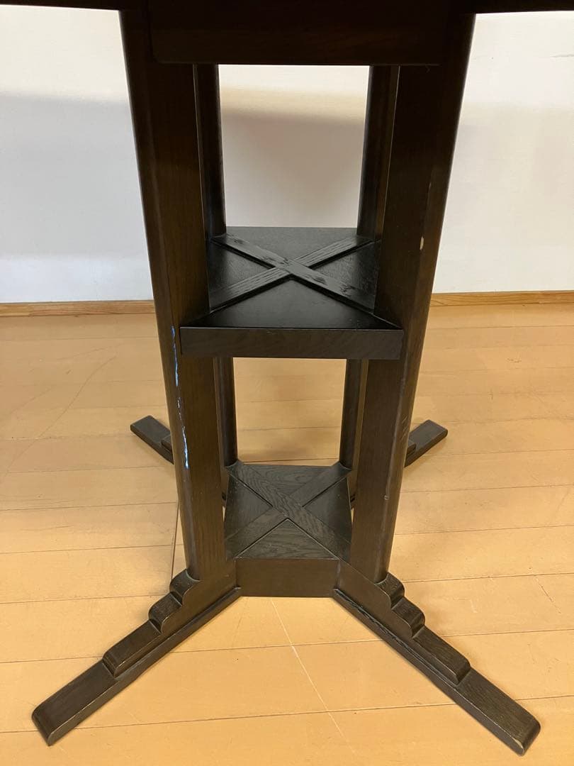 カフェテーブル　70×80×H68