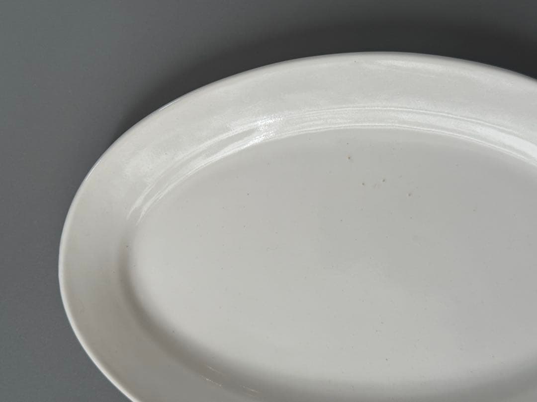 大人気　レア　岡田直人　オーバル皿