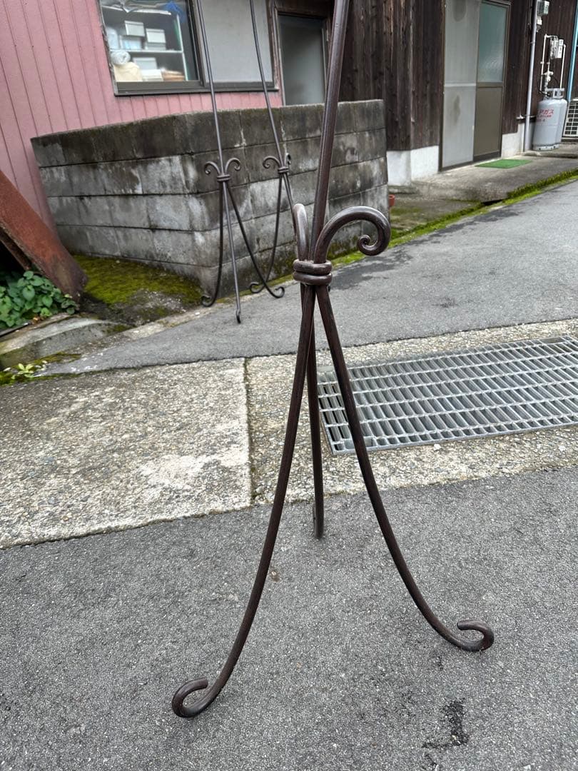 ビンテージ 金属製ハンガーラック 曲線デザイン アンティーク