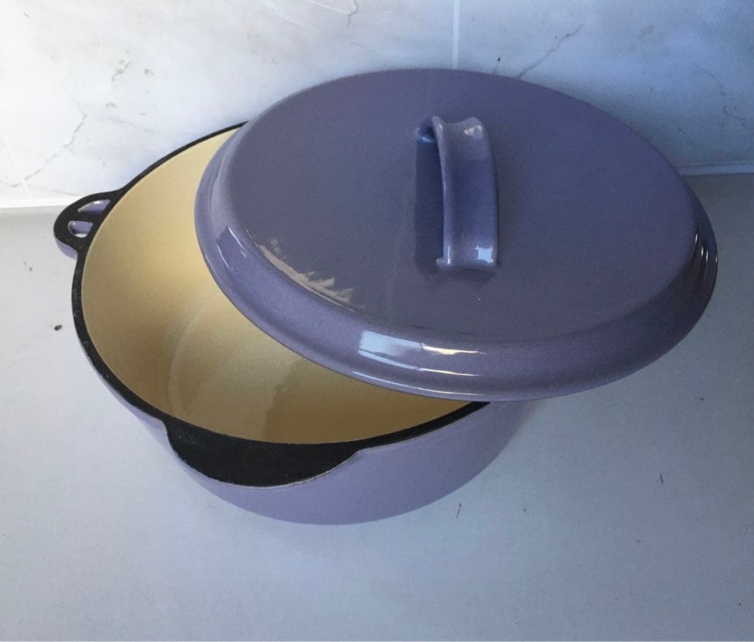 両手 鋳物 ホーロー鍋　20cm