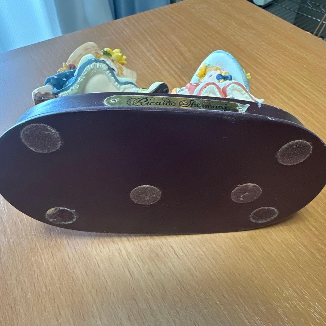 Ricardo Shelmani 陶器フィギュリン