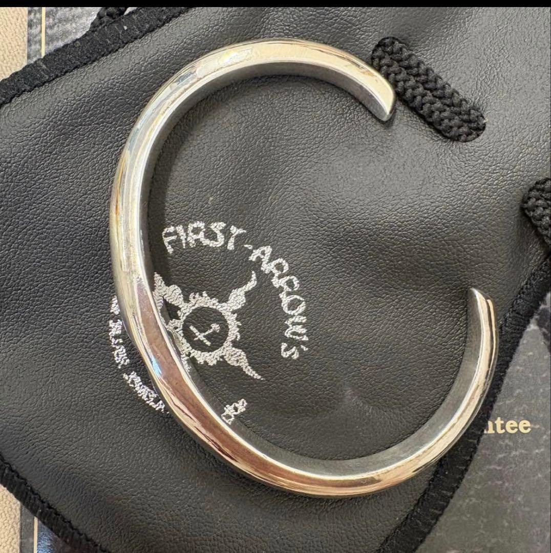 FIRST ARROW's K18付サークルセンター バングル