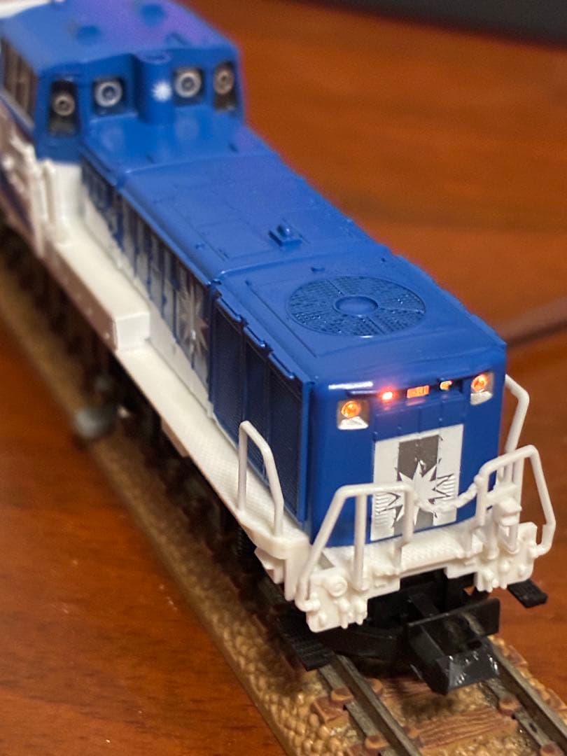 け*し様 DE15 ディーゼル機関車 奥出雲おろち号カラー　ライト点灯動力動作確