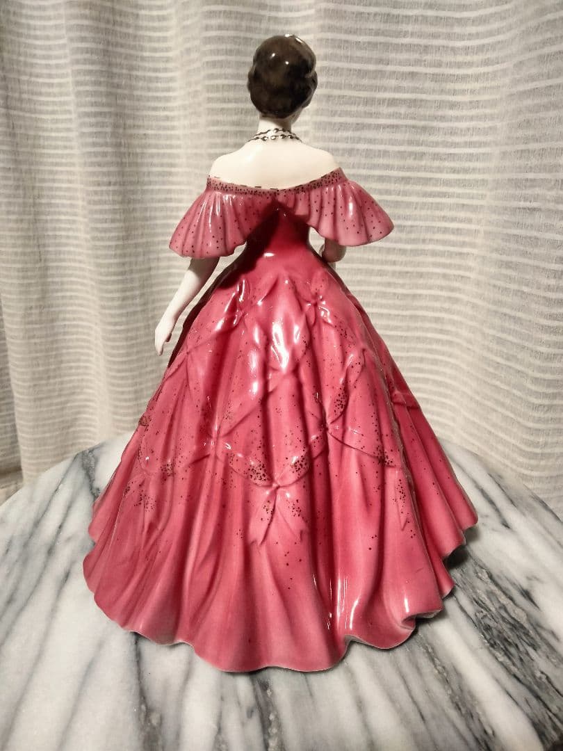 ❣️ロイヤルウースター❣️フィギュリン クイーン・マザーへの賛辞 美品 レア