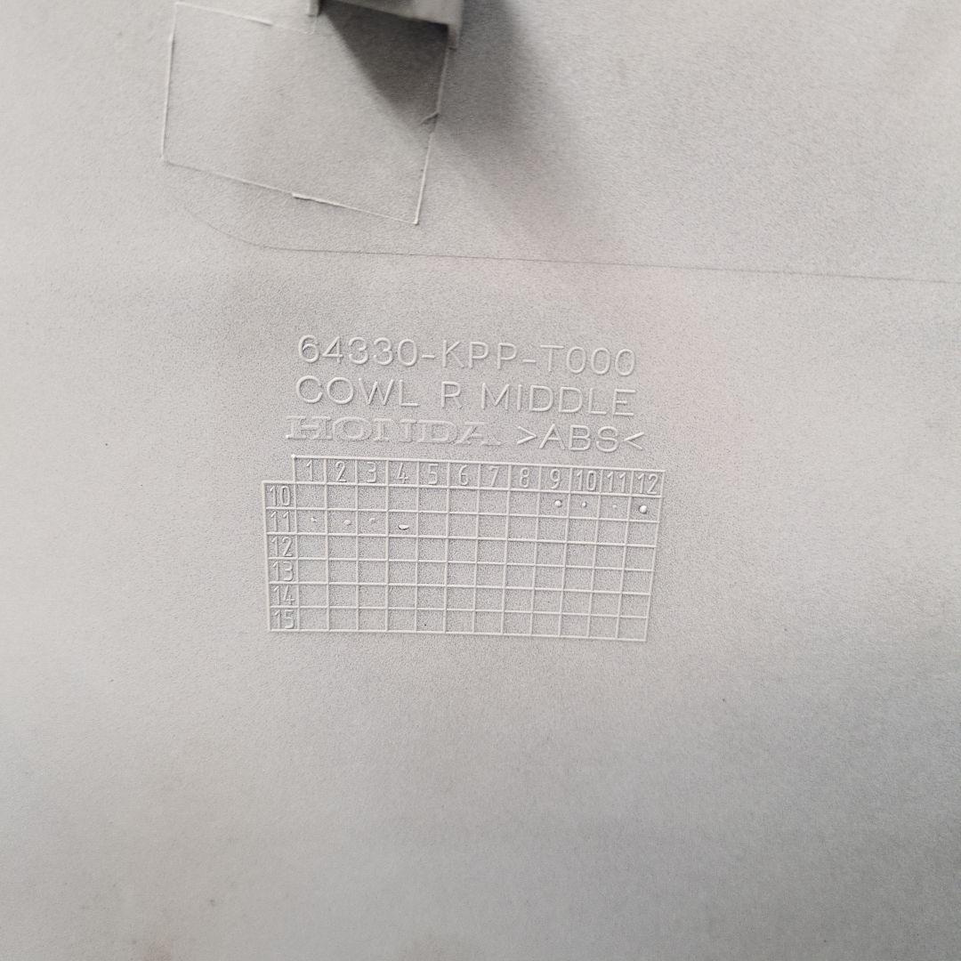 マルセイユバターサンドさん専用　ホンダ　CBR250R　ミドルカウル　左右