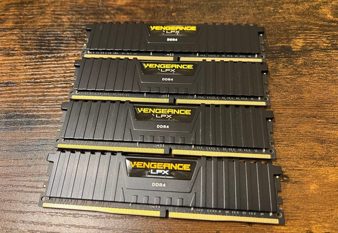 Vengeance LPX DDR4 メモリー 4枚セット