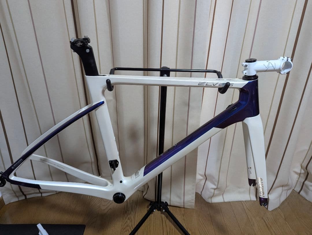 ELVES QUENDI フルカーボンフレーム サイズ48