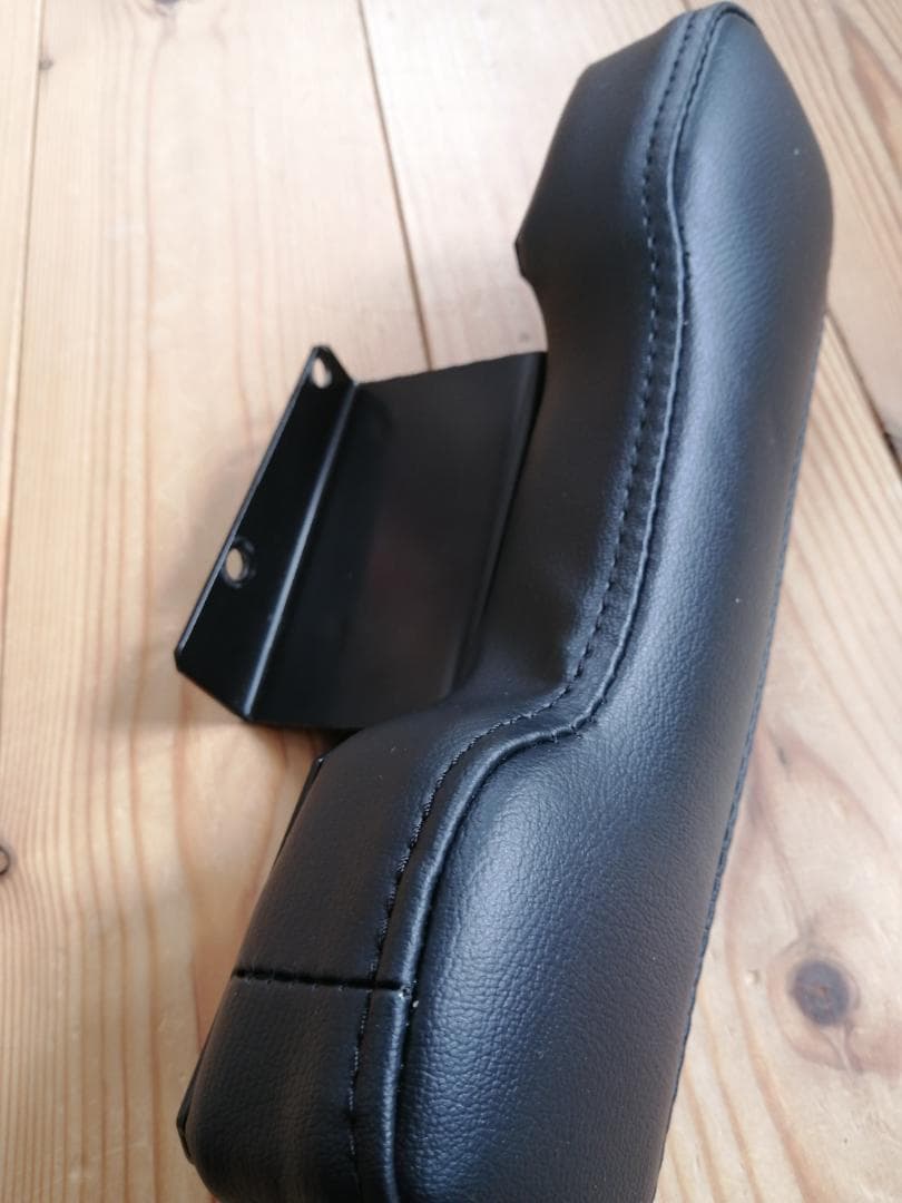 ★OGUshow　200系ハイエース・アームレスト　ハイタイプセット送料込★