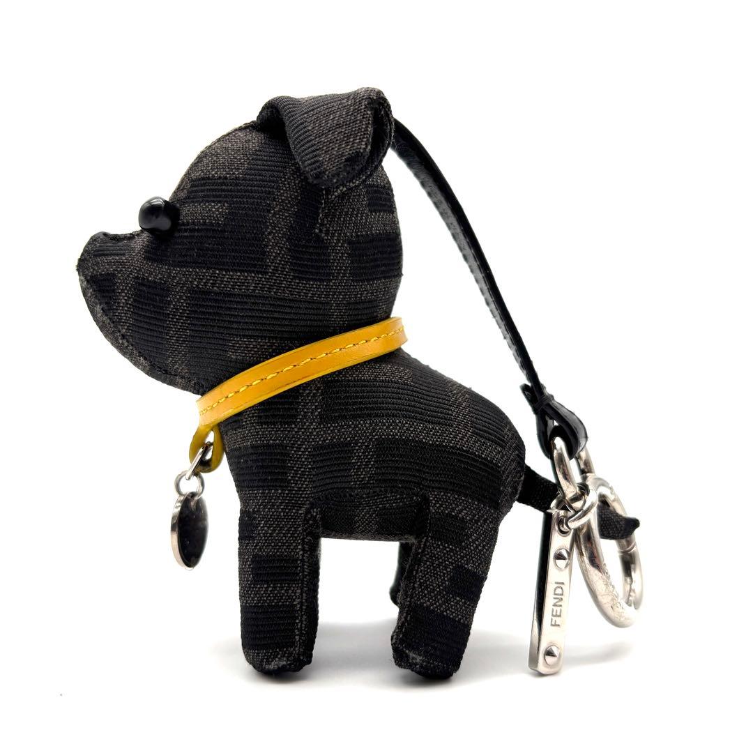 未使用保管品 フェンディ 犬 ドッグ チワワ バッグチャーム ズッカ FF 黒