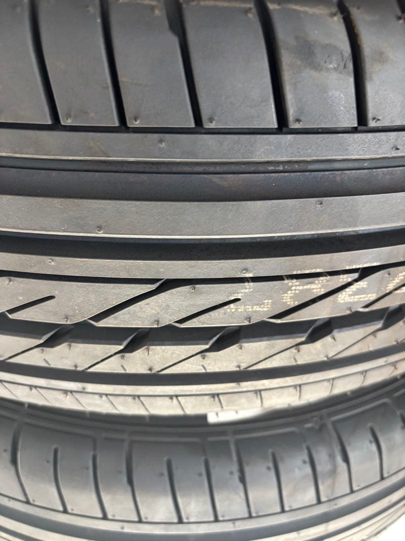 「2024年製」215/65R16C 4本グッドイヤー　ナスカー　ホワイトレター