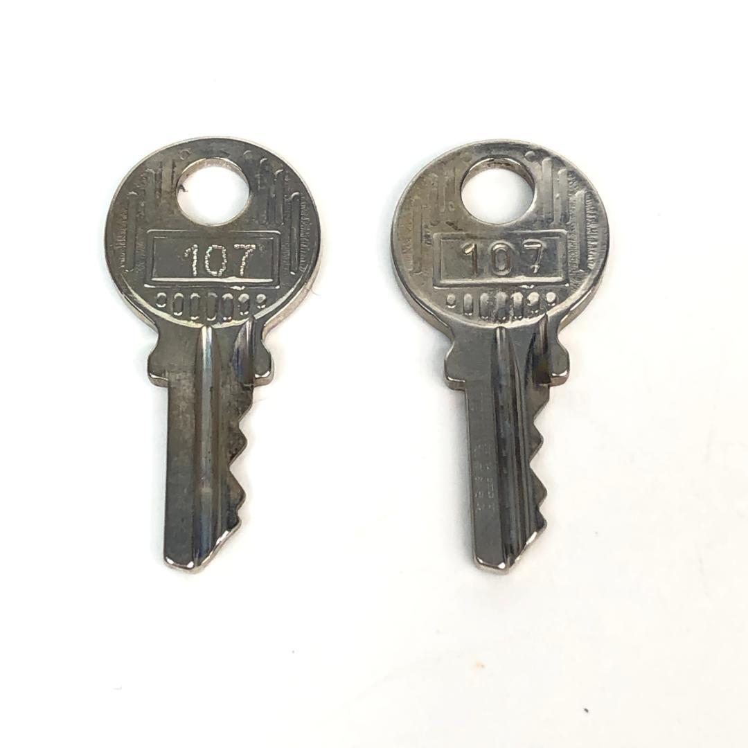 11F133 エルメス カデナ 南京錠 鍵 キー 2本 107番 シルバー 銀