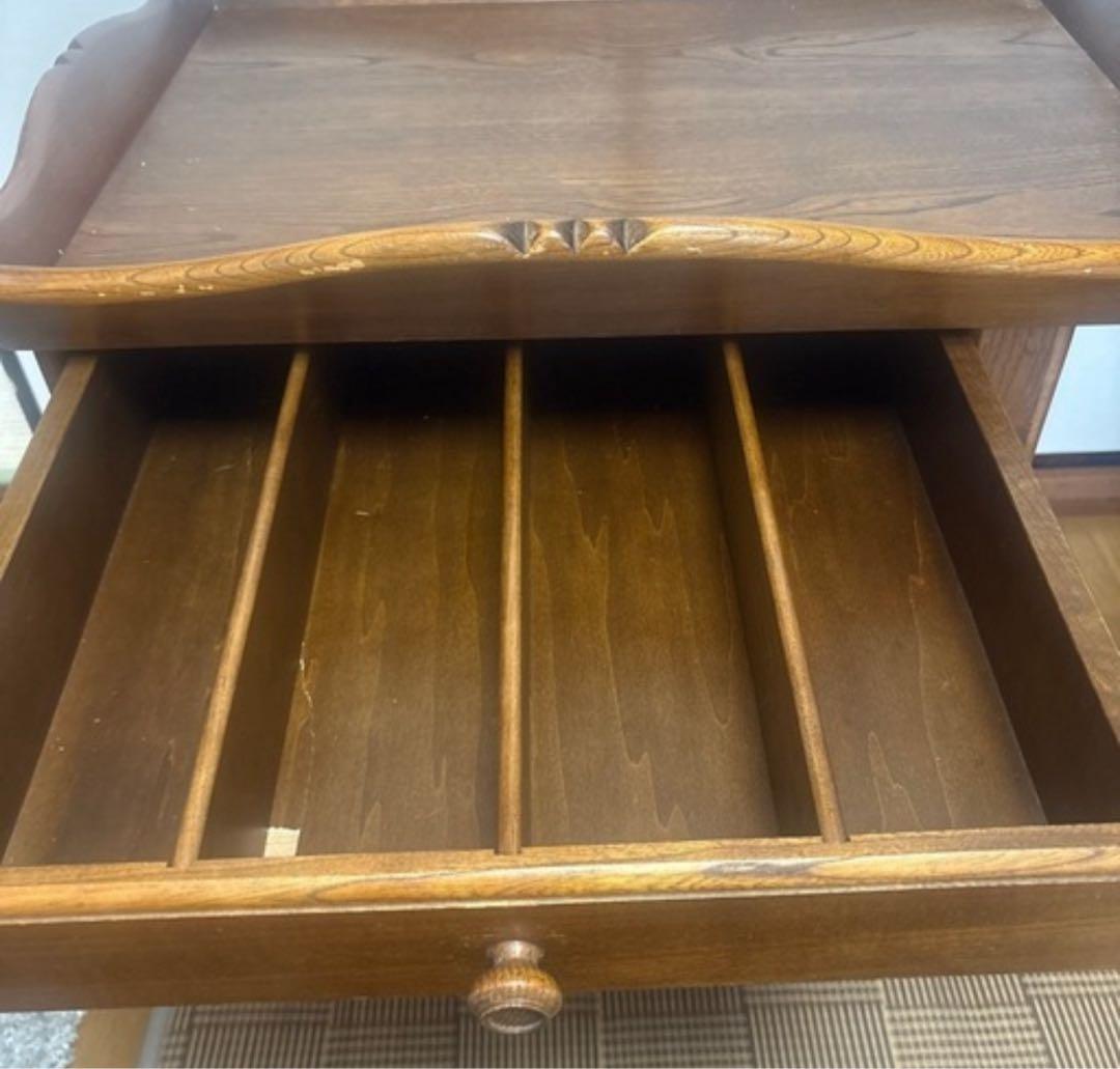 カリモク家具　キャスターワゴン