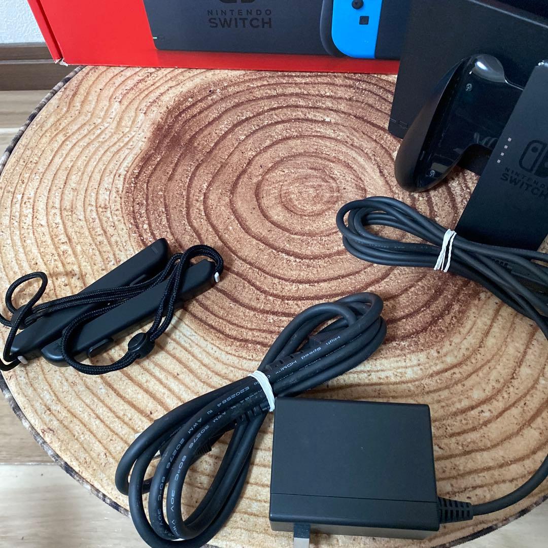 Nintendo Switch ニンテンドースイッチ本体　ネオン ①