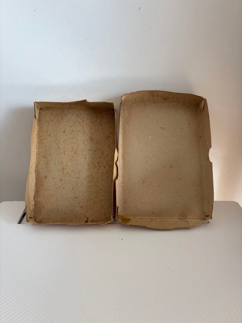 フランスアンティーク　AU MINET 糸巻き箱　猫