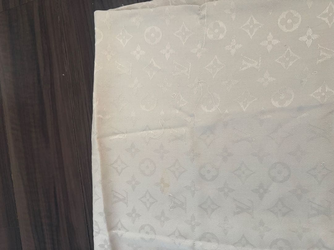LOUIS VUITTON モノグラム　シャンパンベージュ ストール　大判