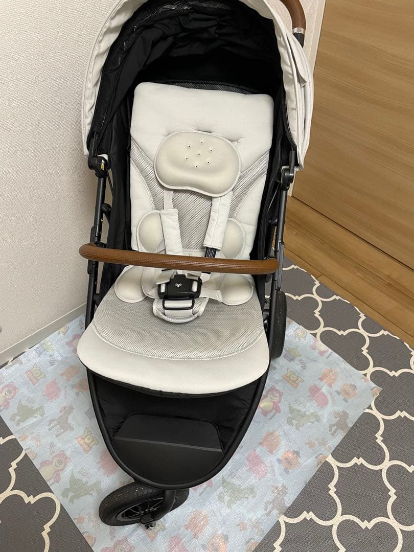 アップリカ　スムーヴプレシャス ab