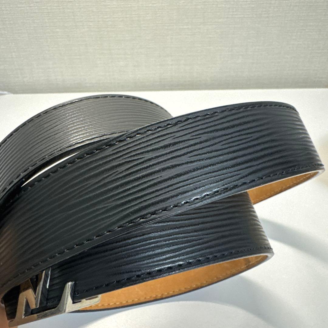 Louis Vuitton エピ サンチュール イニシャルベルト　95/38