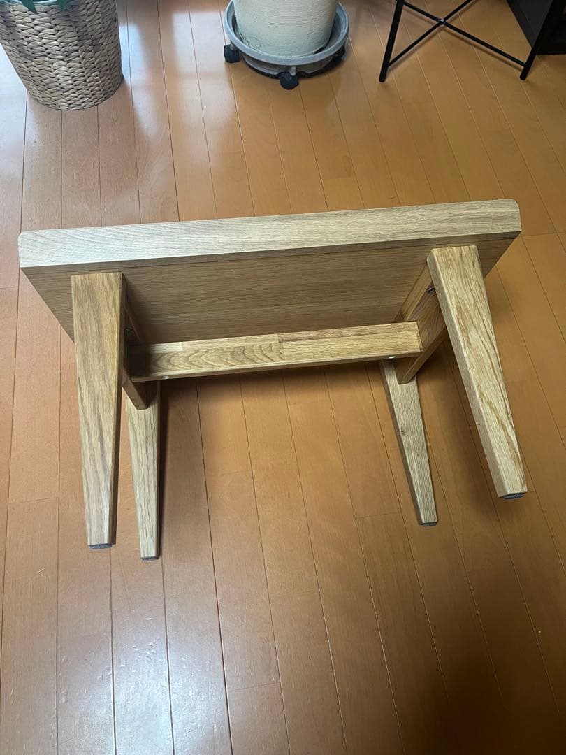 IKEA GUTTANEグッタネ サイドテーブル