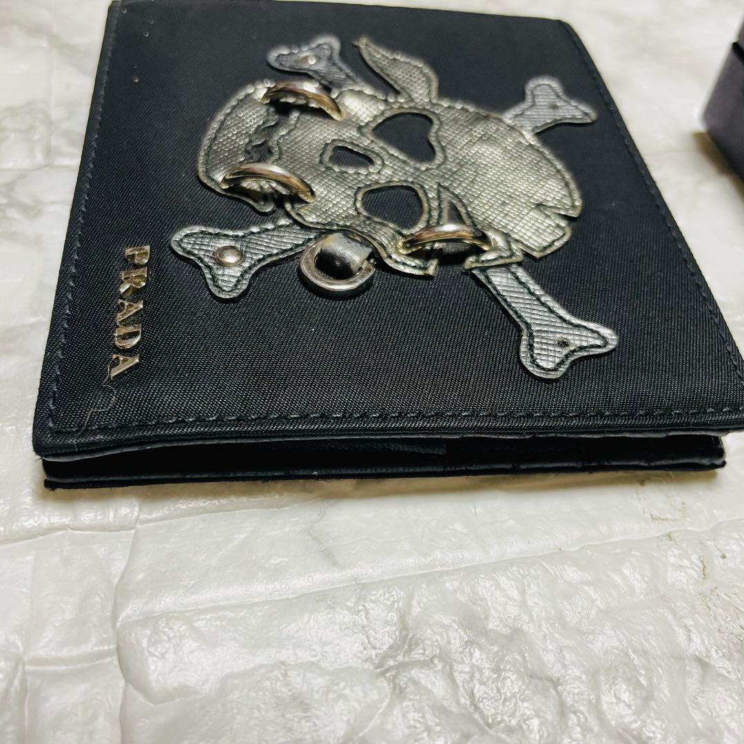 最終値下 美品 プラダ スカル刺繍 二つ折り財布 ギャランティカード付