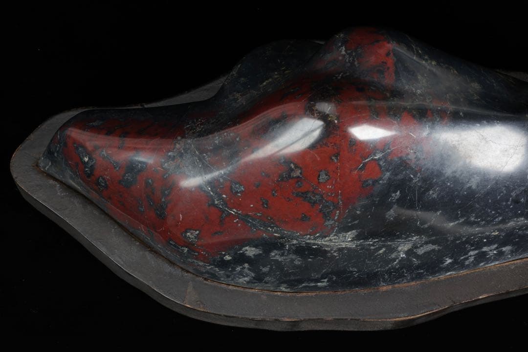 佐渡産 山形石 赤玉石 水石 鑑賞石 原石 自然石 美石 台座付 6117g