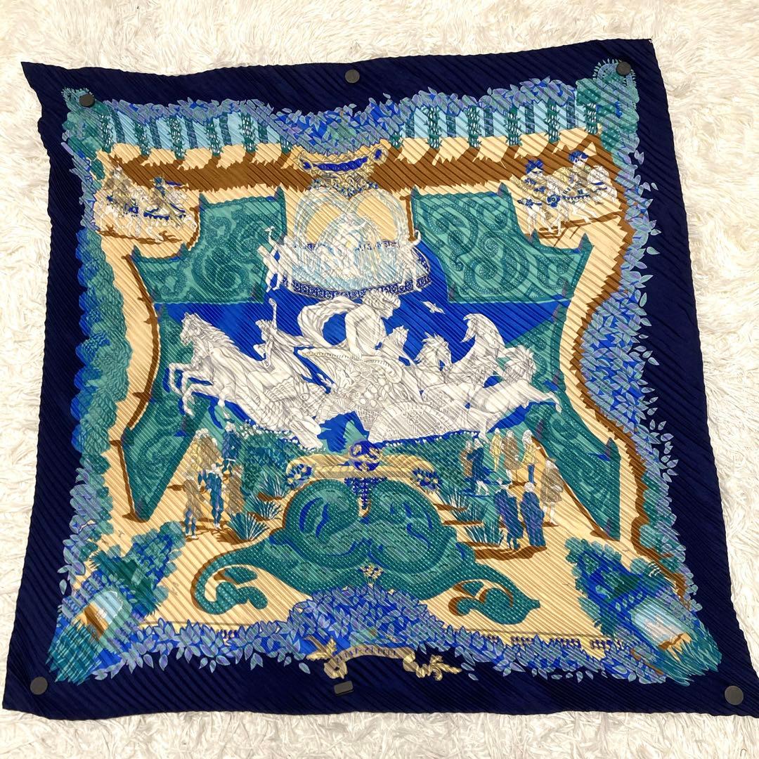 美品HERMES【王の楽園】カレプリセ プリーツカレ 絹　大判 総柄 スカーフ青