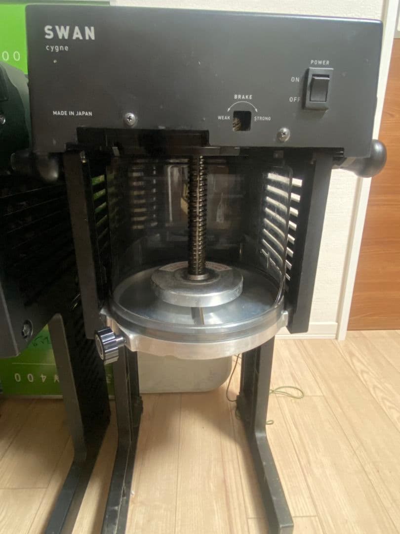手動式 ブラック かき氷機　Swanシグネ2台目