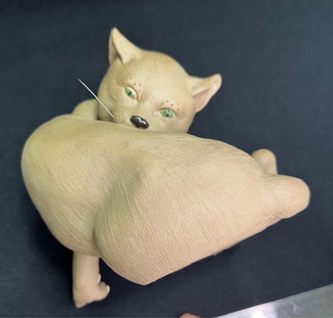 猫の陶器製焼物