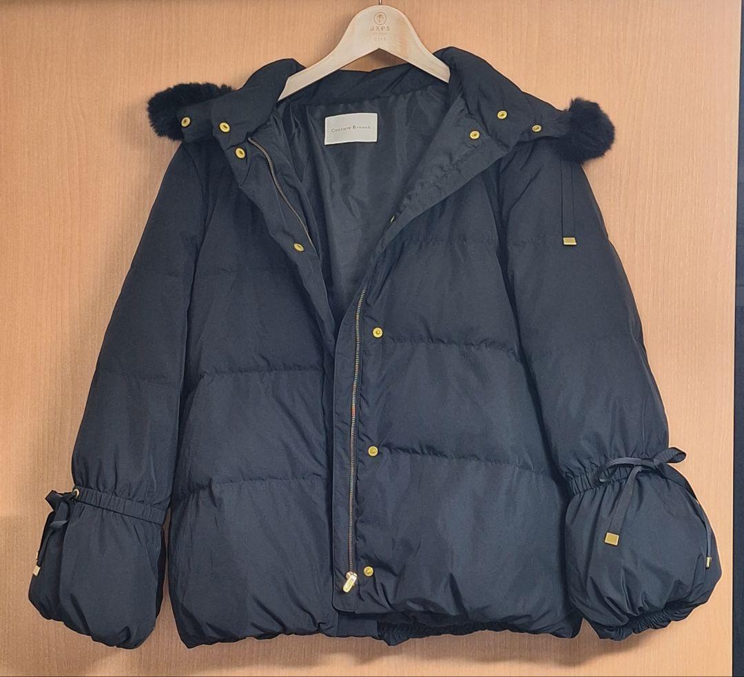 クチュールブローチ　ファー付きショートダウン　黒　試着のみ