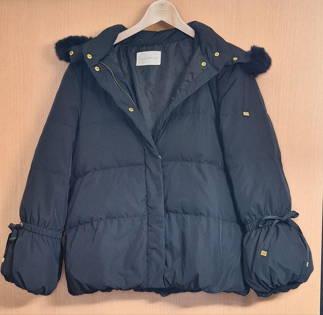 クチュールブローチ　ファー付きショートダウン　黒　試着のみ