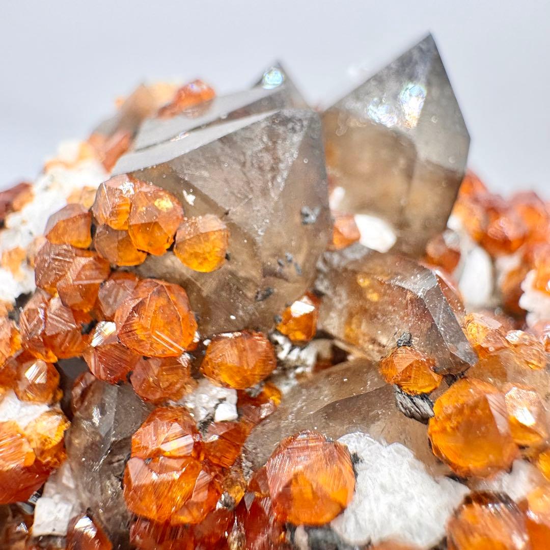 555 中国福建省産　ガーネット&スモーキークォーツ