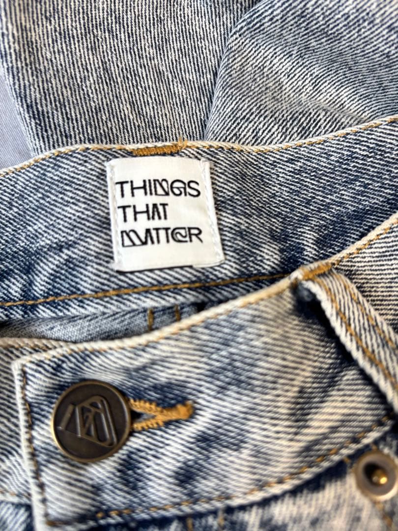 THINGS THAT MATTERニーカッティングデニムパンツ