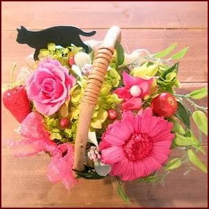 プリザーブドフラワーバスケット　黒ネコ ピンク＆グリーン