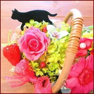 プリザーブドフラワーバスケット　黒ネコ ピンク＆グリーン