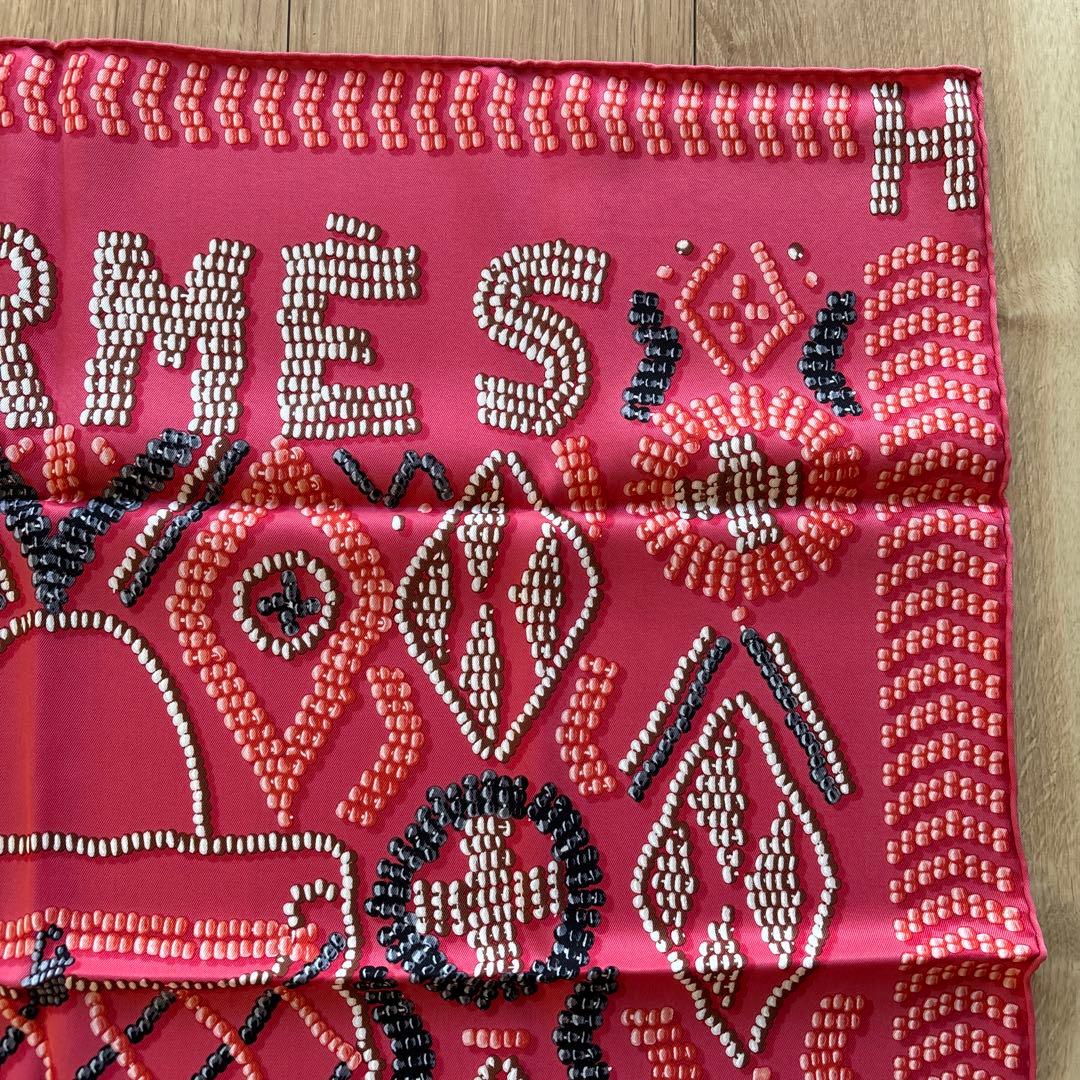 未使用保管品　エルメス スカーフ　カレ70 ケリーアンペルル