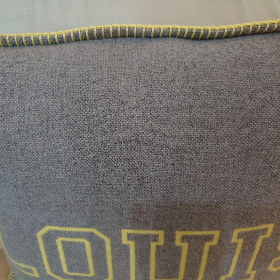 ルイ　ヴィトン　限定　クッション　美品