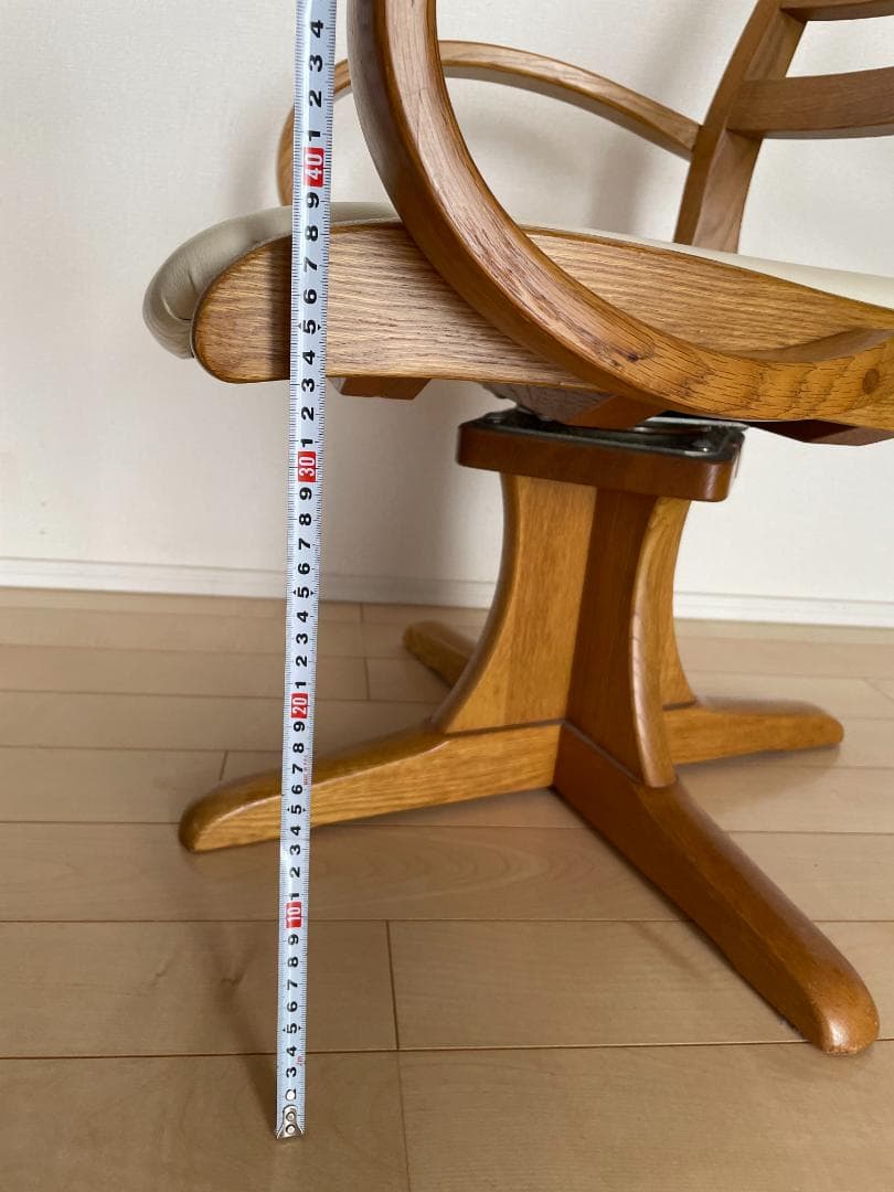 イバタ　ダイニングチェア 回転式　４脚セットまとめて