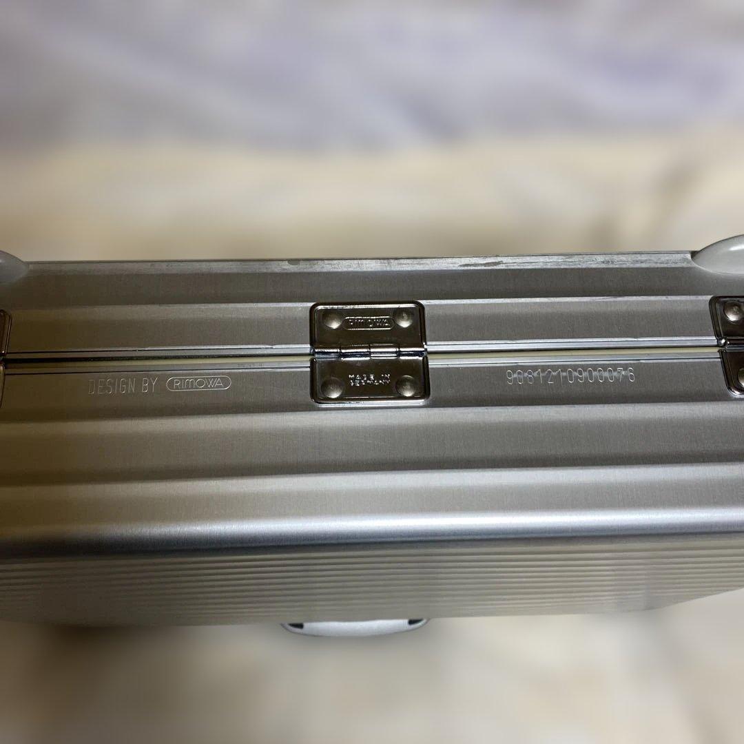 リモワ　RIMOWA アタッシュケース　美品　青ロゴ　ビジネスバッグ