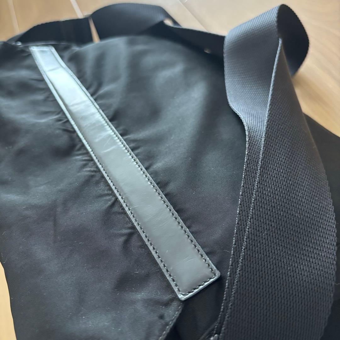 プラダ　ショルダーバック