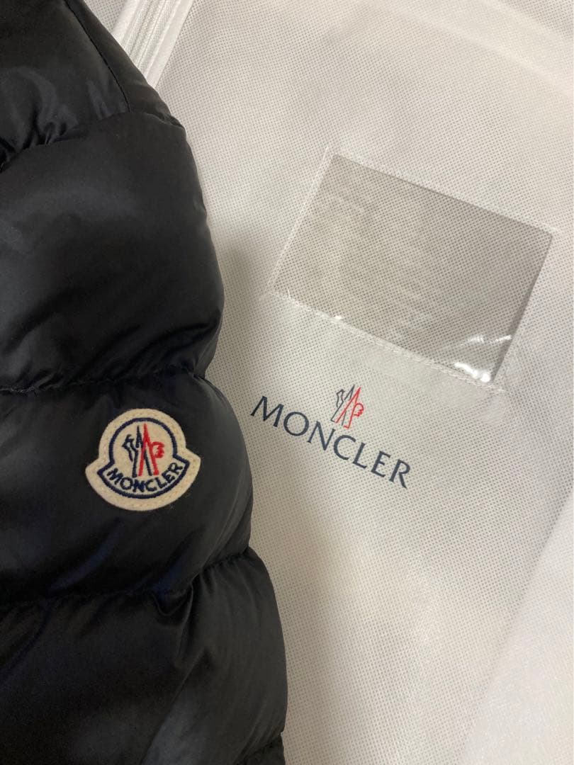 新品同様タグ付 モンクレール HIRMA イルマ ブラック サイズ1