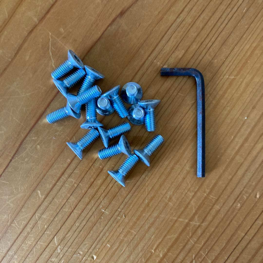 フリッツハンセン　アナログテーブル　白