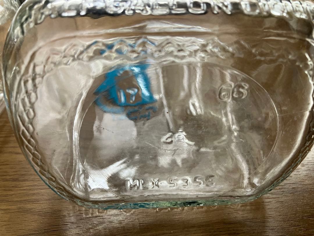 LAWSON’s ガラス瓶 2個セット ブルーキャリーケース付き