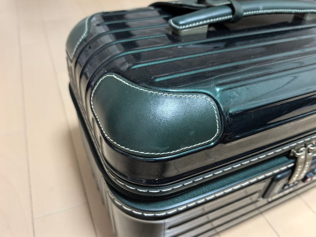 [値下不可]RIMOWA リモワ ボサノバビューティーケース ダイヤルロック式